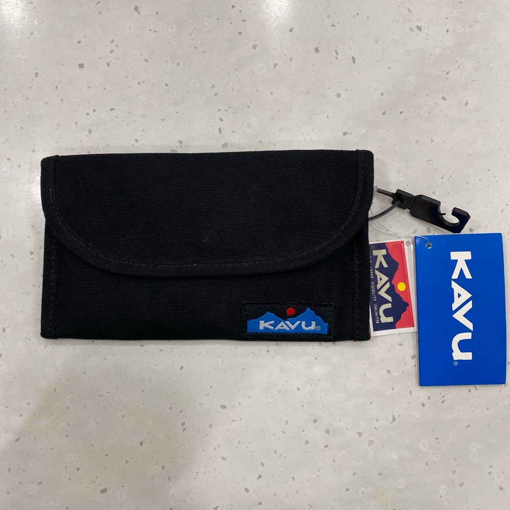 NWT Kavu Big Spender Wallet